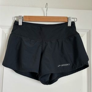 Women’s Brooks lined running shorts